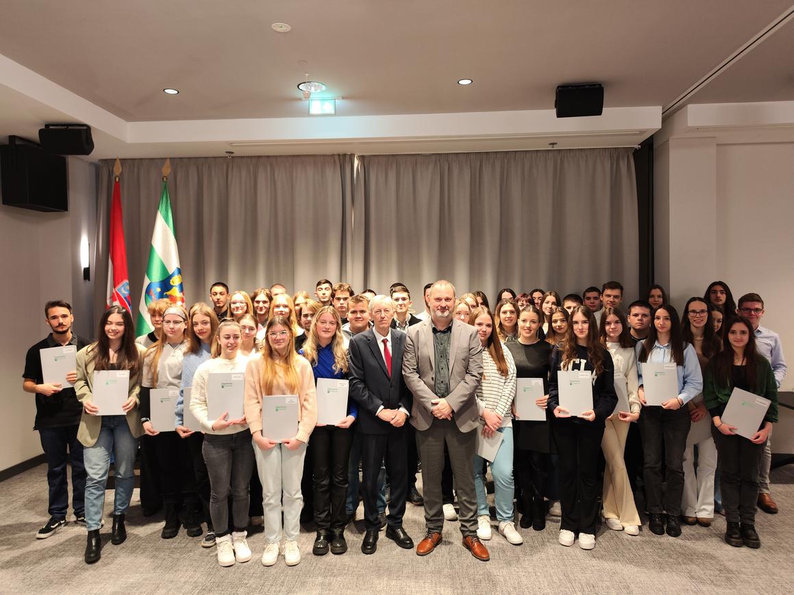 Zagrebačka županija ima 75 novih stipendista – 45 učenika i 30 studenata