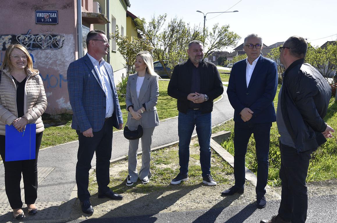 Vinogradska cesta Bukovlje – Ježevik dočekala obnovu i novi asfalt