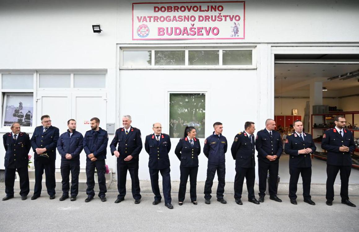 Dovršeni i vatrogasni domoviu Budaševu i Kratečkom