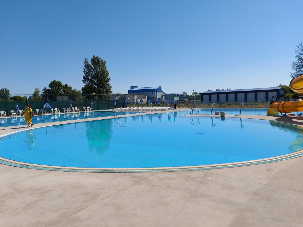 Otvoreni vanjski bazeni, krajem srpnja očekuje se i kupanje na adi