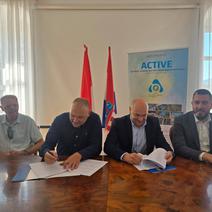 Vrijednost izgradnje je 3,5 milijuna eura. Sportska dvorana u Stonu realizira se u sklopu projekta ACTIVE financiranog iz Integriranog teritorijalnog programa za otoke
