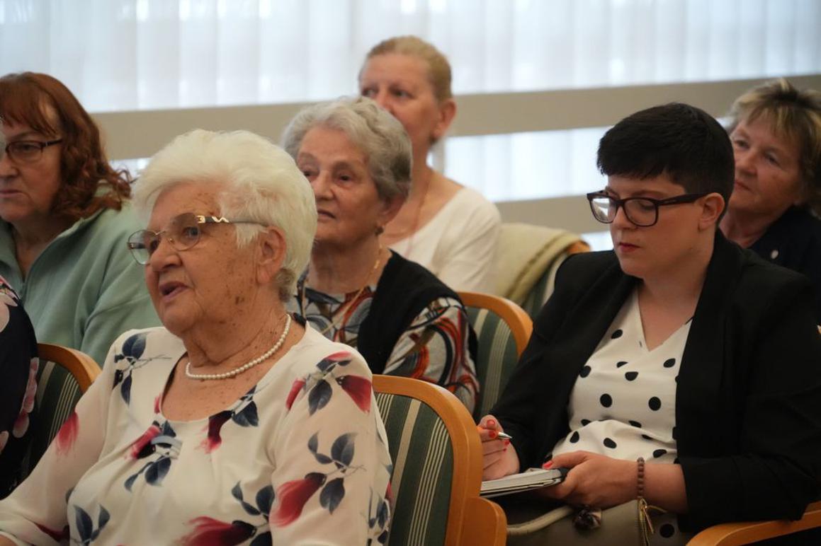 Starijima i usamljenima osigurat će se prijevoz, ali i emocionalna podrška