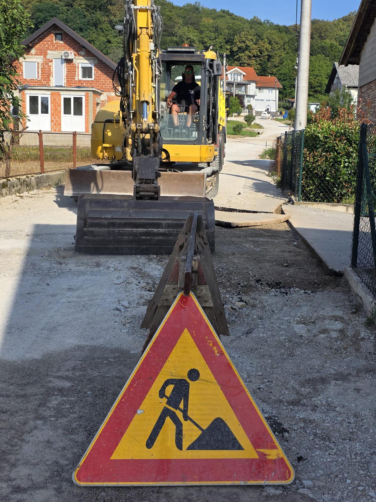 U sklopu radova na Baratačevu putu zamijenit će se dotrajali slojevi kolničke konstrukcije