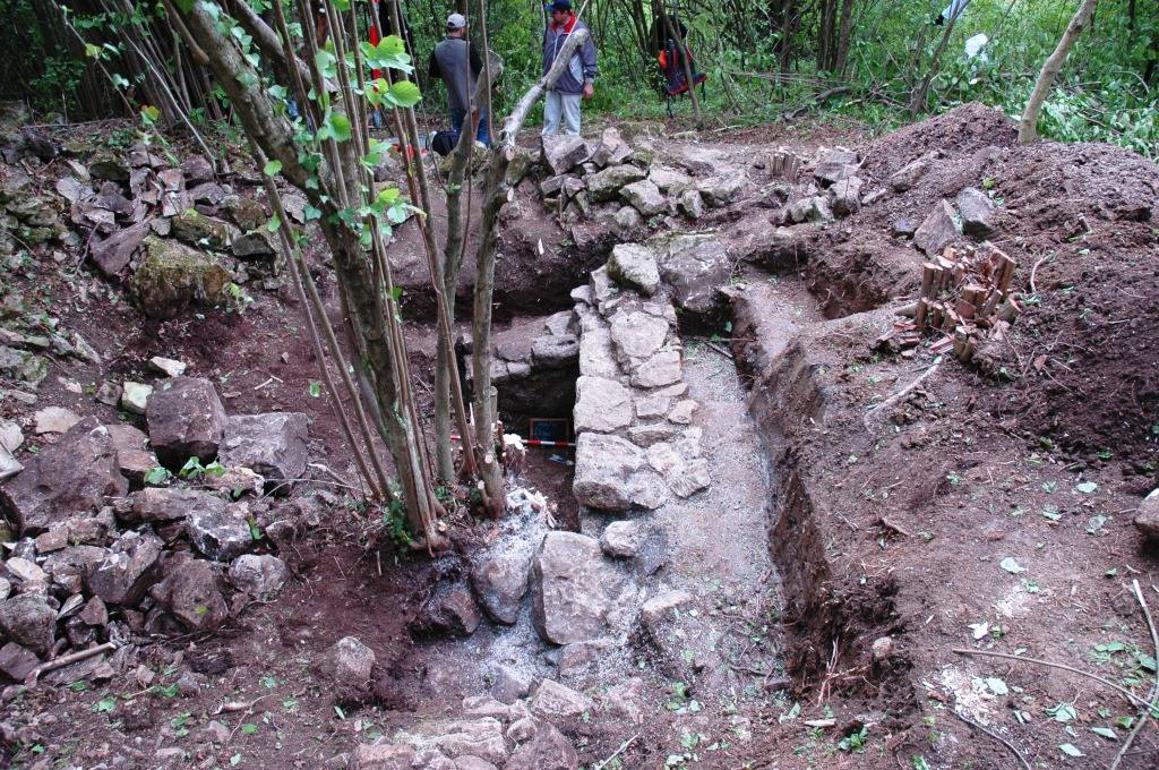 Kod Novog Marofa otkrili ostatke tajanstvene kamene arhitekture