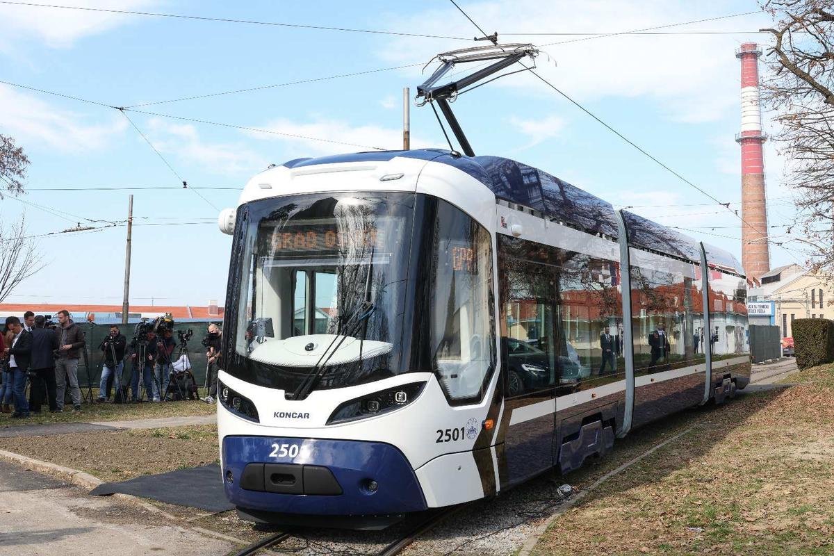 U prometu je deset niskopodnih tramvaja, a stići će ih još toliko
