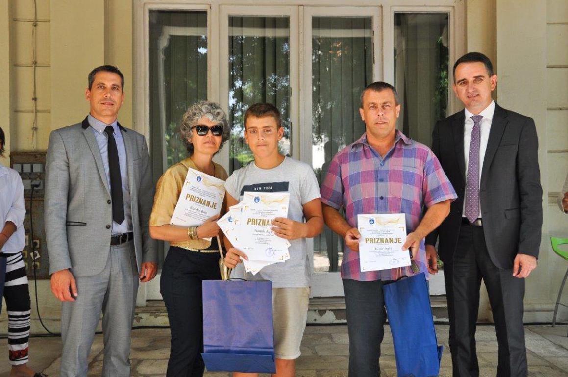 Zamjenik župana primio nagrađene učenike