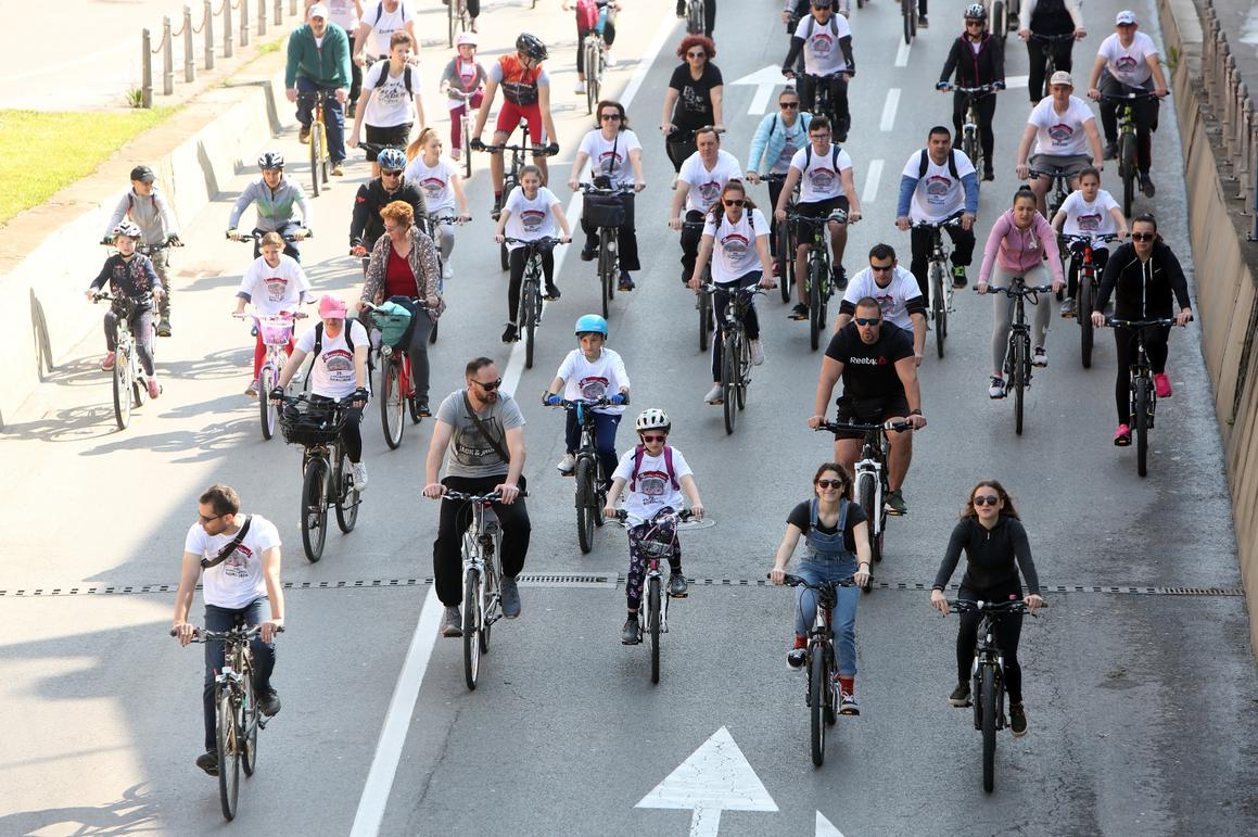 Sudjelovalo više od 2500 biciklista