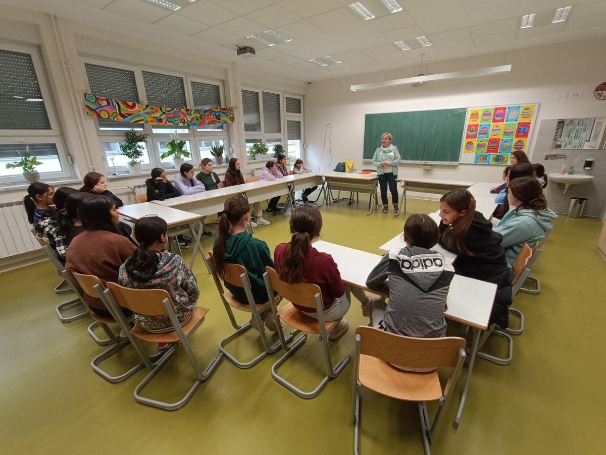 U projektu su sudjelovale učenice od 5. do 8. razreda iz pet osnovnih škola s područja Međimurske županije, a provedeno je ukupno 7 sportskih aktivnosti – klizanje, štafetne igre, planinarenje, plivanje, nordijsko hodanje, rolanje te adrenalinski sportovi