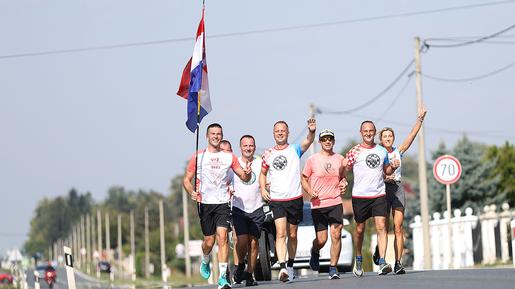 storyeditor/2025-09-22/maratonci.jpg
