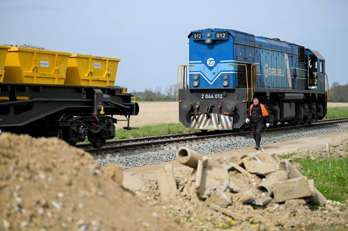 Ulaganje od pola milijarde eura za obnovu pruge i gradnju brze ceste