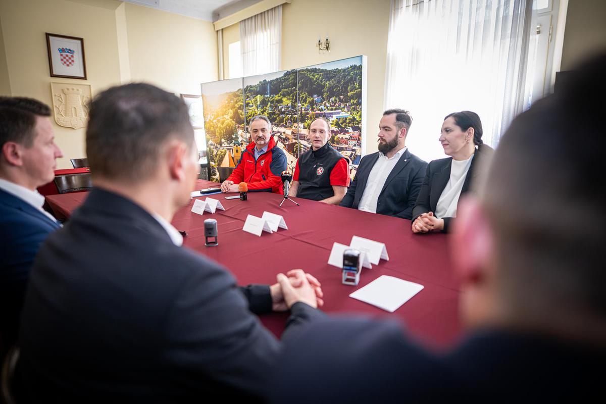 VRIJEDNOST VOZILA je gotovo 120 tisuća eura, a najveći dio osigurao je Grad Samobor