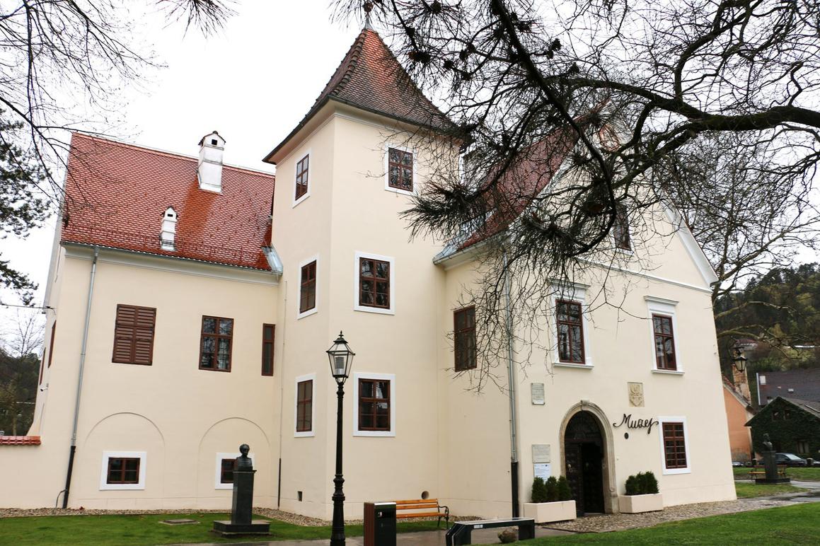 U obnovu Dvorca Livadić i Etno kuće uloženo 1,14 milijuna eura