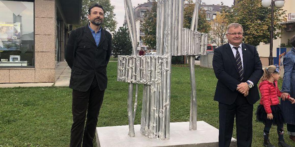 Za 23. rođendan grad je dobio skulpturu Relje Rajkovića