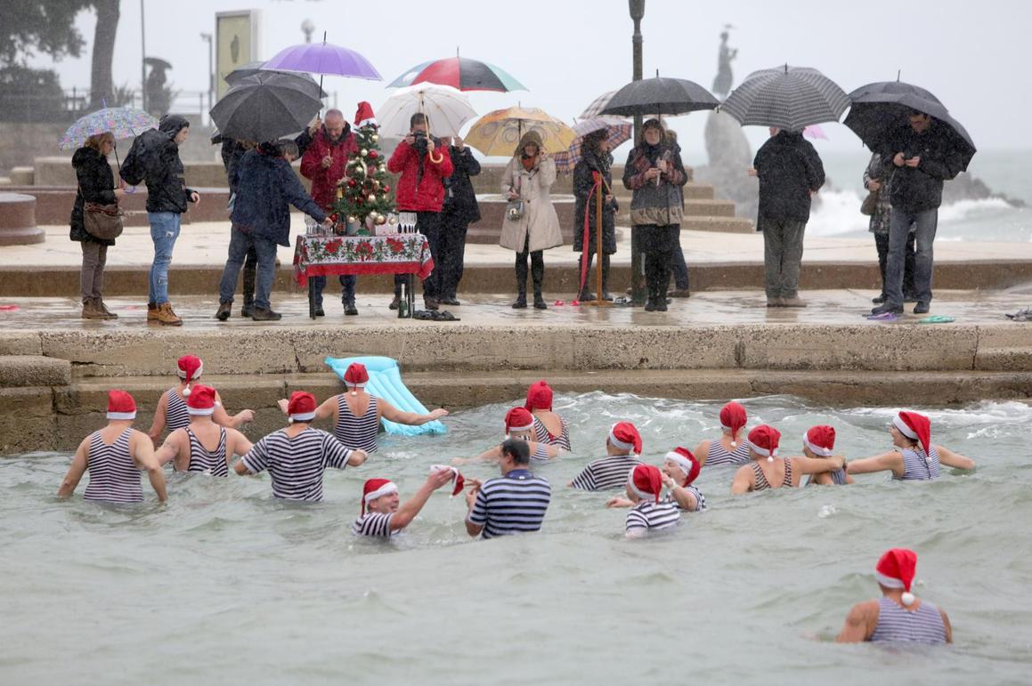 Opatijski kukali pozivaju na novogodišnje kupanje u moru