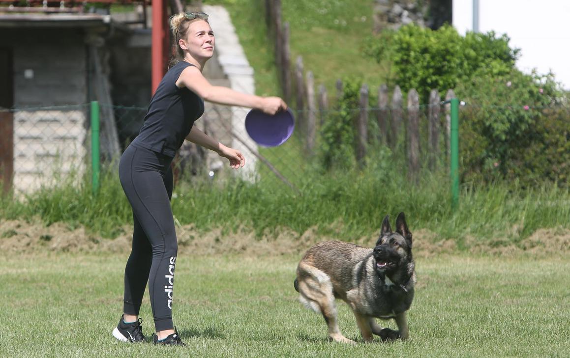 Njihovi psi jedini u županiji skaču za frizbijem