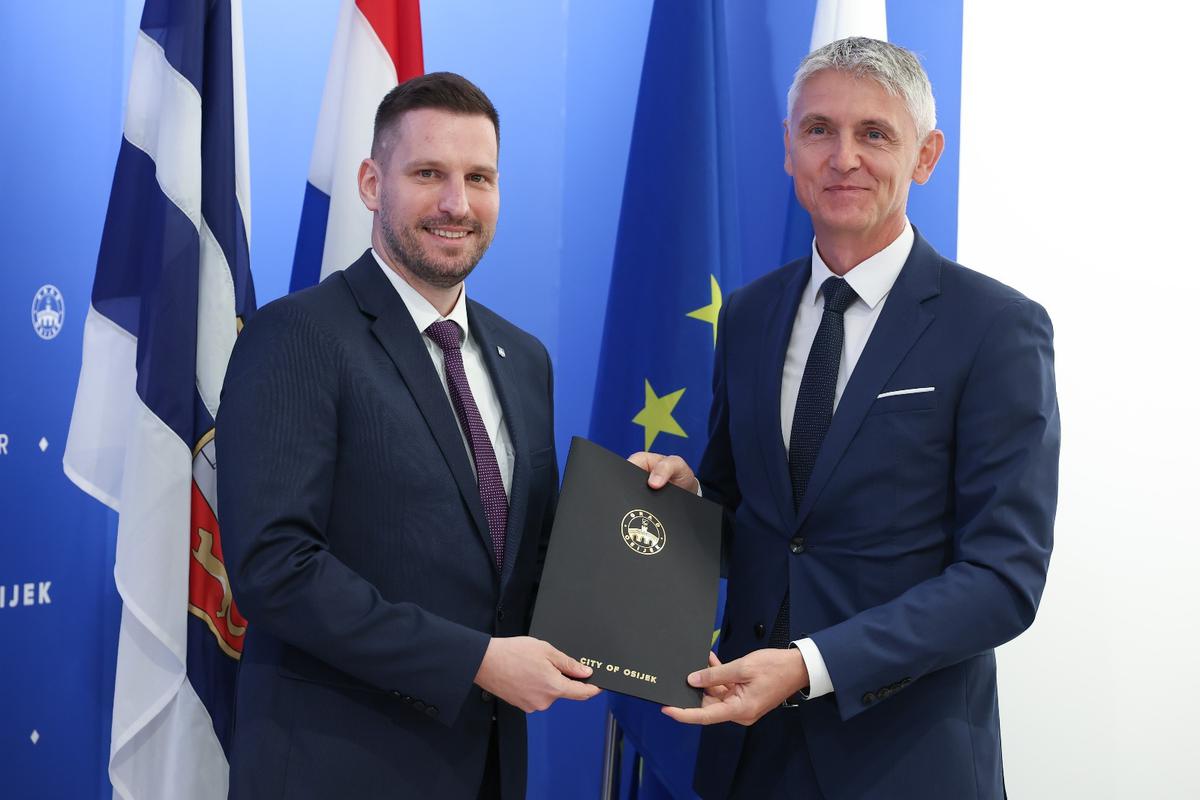 Gordan Kolak, predsjednik Uprave Končara, rekao je da ovom isporukom pokazuju snagu i znanje hrvatske industrije
