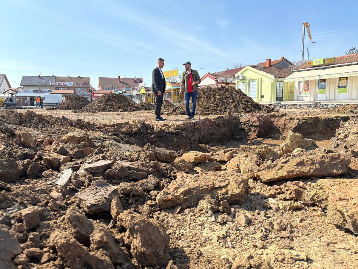 Domaće voće i povrće nudit će se u natkrivenu prostoru, a radovi se sufinanciraju iz ITU mehanizma