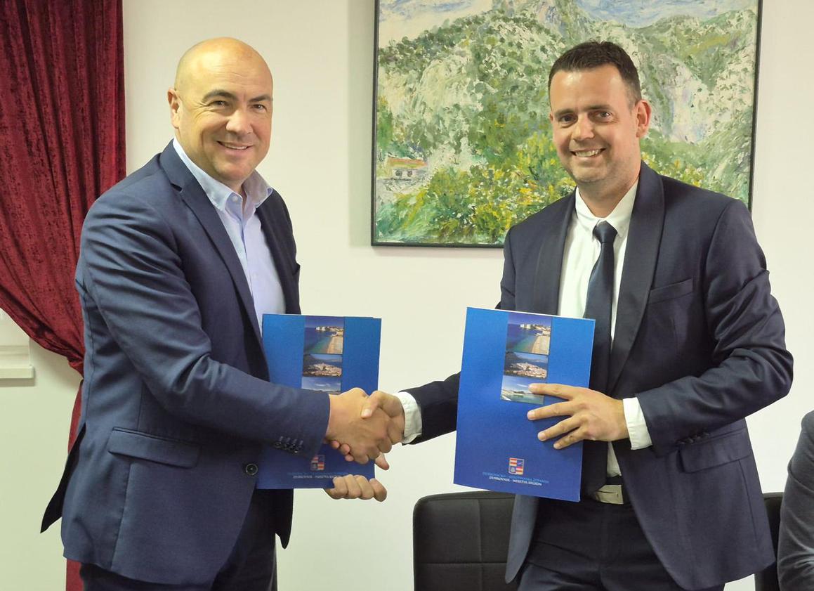 Pola milijuna eura za financiranje ulaganja na pomorskom dobru