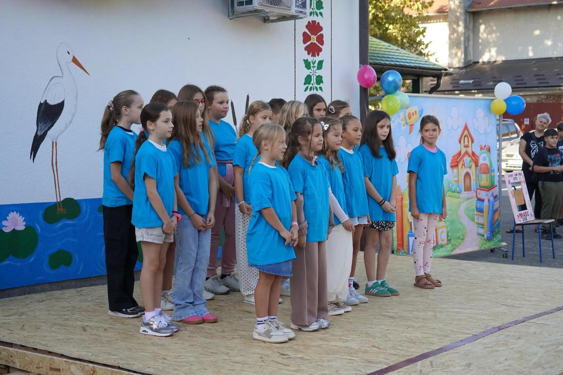Nastava počela u obnovljenim prostorima, a stigla je i nova oprema