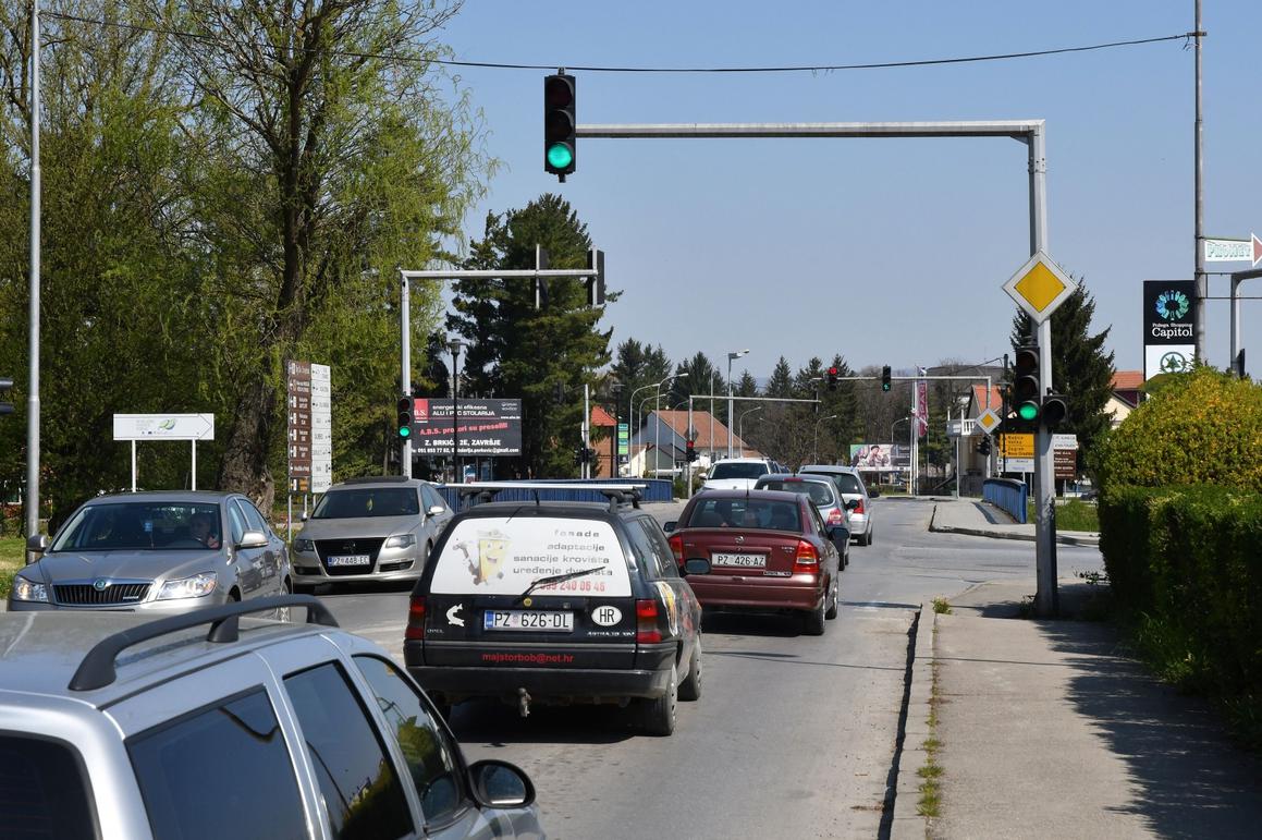 Niče prometnica za 21. stoljeće sa šest kružnih tokova