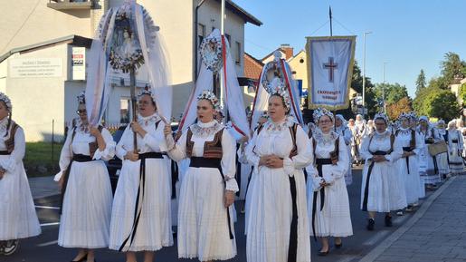 storyeditor/2025-08-07/zahvalna_procesija.jpg