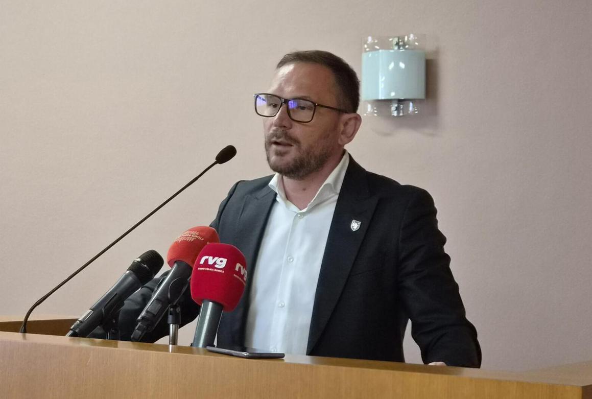Uvode red u stanogradnju, bit će prvi grad u zemlji s obveznih 45 posto zelenila na čestici