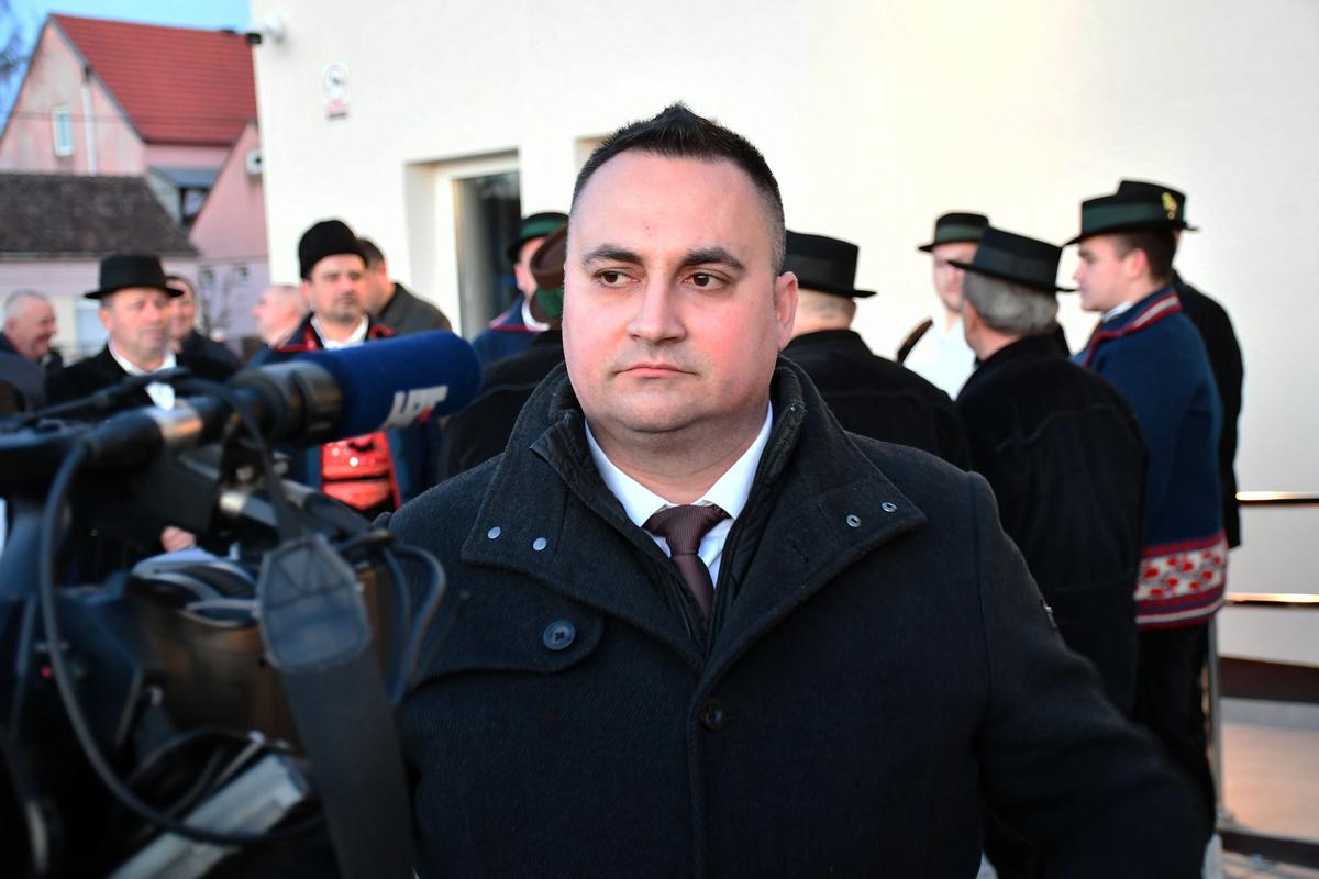 Uz jednokratne subvencije, imamo i nagrade za najuspješnije studente, kazao je načelnik Vedran Gavran