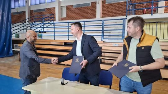 Ugovor za obnovu dvorane