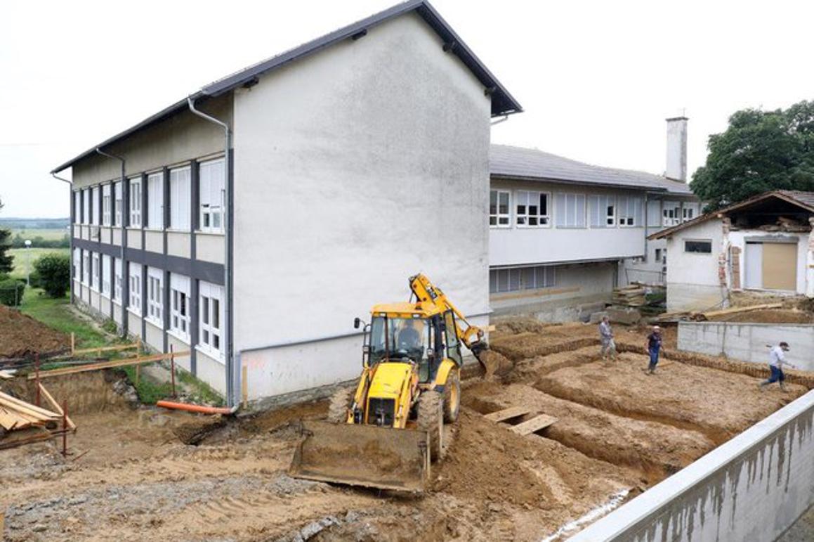 Škola će dobiti četiri nove učionice i veću knjižnicu