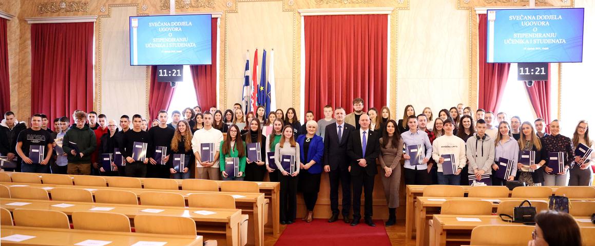 Županija ove godine stipendira 96 učenika i 64 studenta