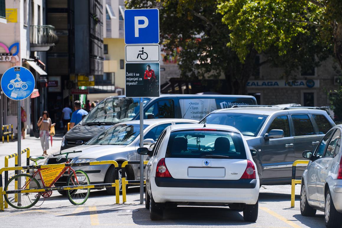 'Želimo posramiti i šokirati sve koji se požele parkirati na mjesto za osobe s invaliditetom'