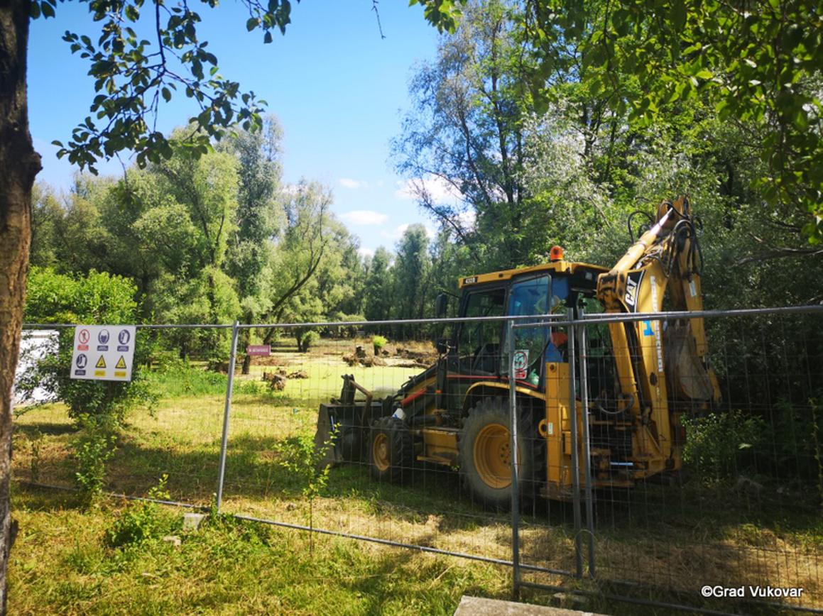 Otvoreni radovi na uređenju rijeke Vuke od središta Vukovara do Park-šume Adica