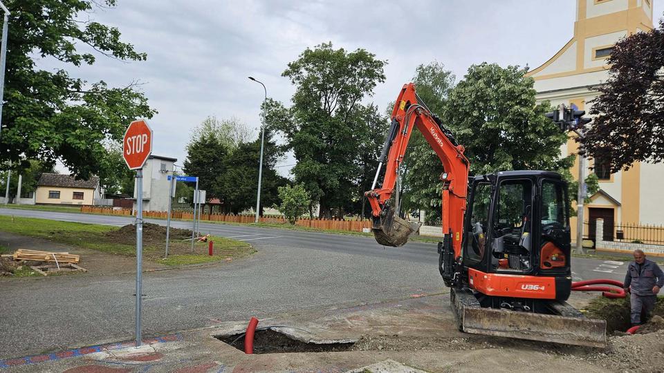 storyeditor/2025-05-16/pocetak_radova_za_semafor.jpg