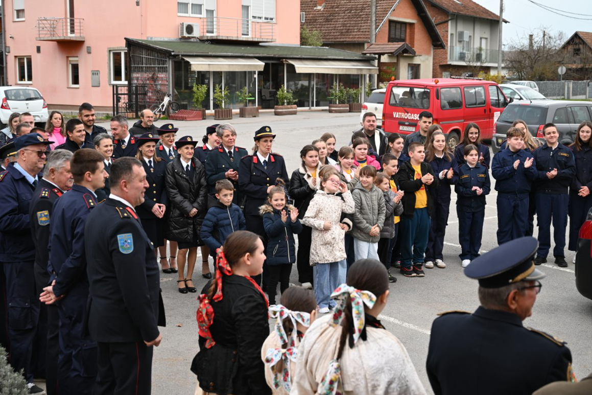 Obnovljene domove dobila i dobrovoljna vatrogasna društva u Sunji i Bobovcu