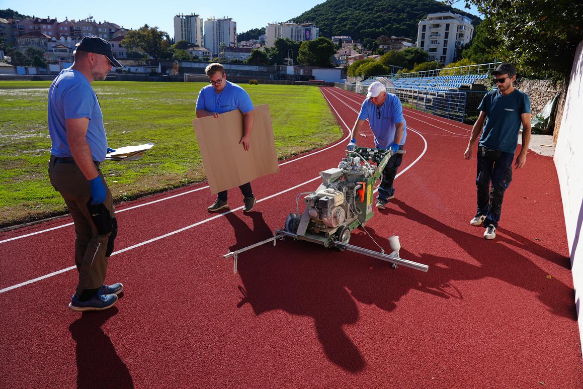 Novoizgrađena atletska staza na Stadionu Lapad položila prvu veliku provjeru