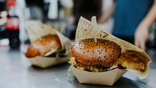 storyeditor/2025-10-03/street_food.jpeg