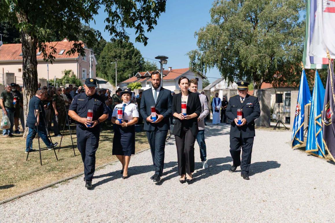 Dan pobjede obilježen uz sjećanjena 62 poginula branitelja
