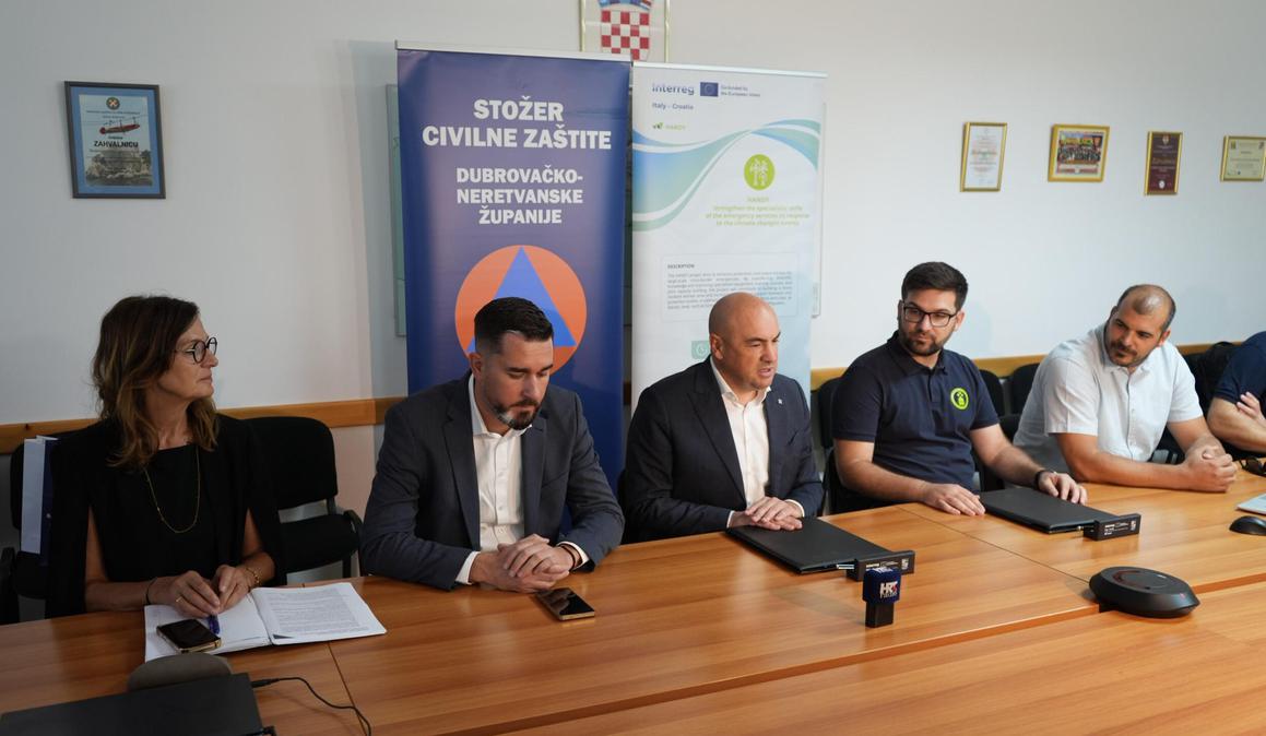 Dronovi centru za potresno inženjerstvo