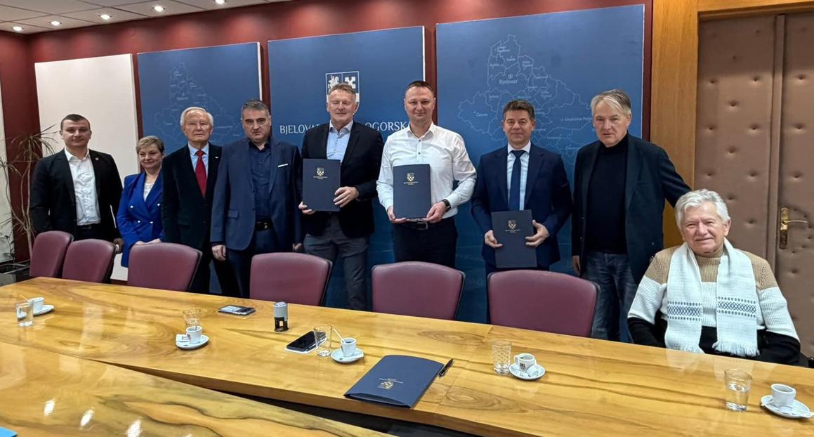 Umirovljenicima uz besplatan vlak i 60 posto jeftinije autobusne karte