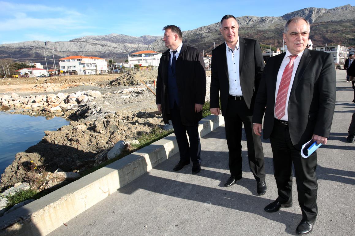 Za 19 milijuna kuna gradi se nova plaža s 260 parkirnih mjesta i dva igrališta