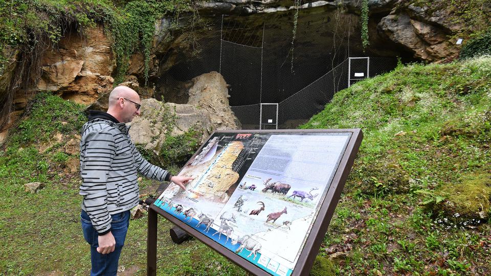 U sklopu cjelogodišnjeg obilježavanja 60 godina od zaštite špilje Vindija pod pokroviteljstvom Općine Donja Voća, a u organizaciji KUD-a Voća održana je folklorno-edukativna manifestacija "Špilja Vindija – naša prošlost i budućnost".