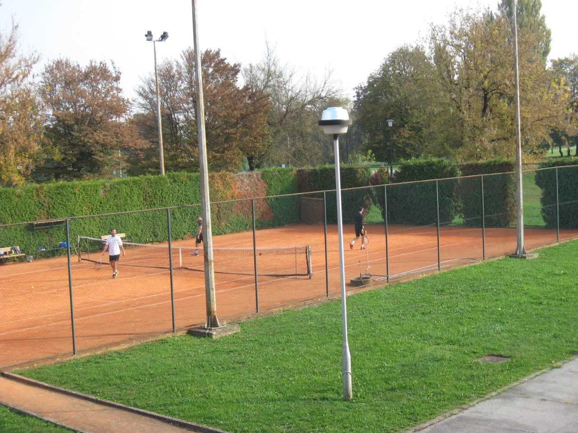 U Karlovcu potražnja za terenima za badminton i mali nogomet