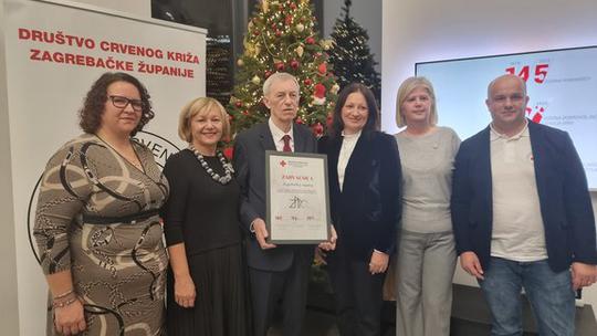 ZAGREBAČKA županija podupire rad Društva Crvenog križa i više nego što propisuje zakon, istaknuo je župan Stjepan Kožić