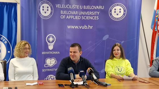 Čak 97 posto studenata koji studij završe na Veleučilištu u Bjelovaru u roku od tri mjeseca pronađe posao, kaže gradonačelnik Hrebak