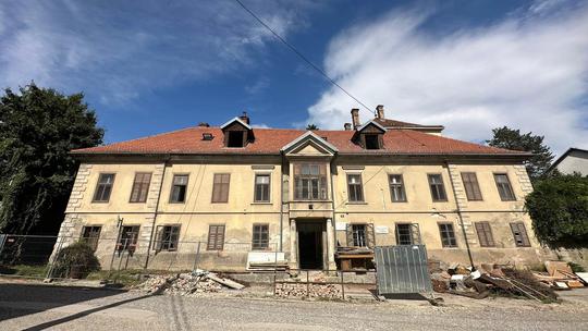 BISER ARHITEKTURE Objekt je izgrađen u 19. stoljeću, primjer je reprezentativne gradske vile te zaštićen kao kulturno dobro Republike Hrvatske