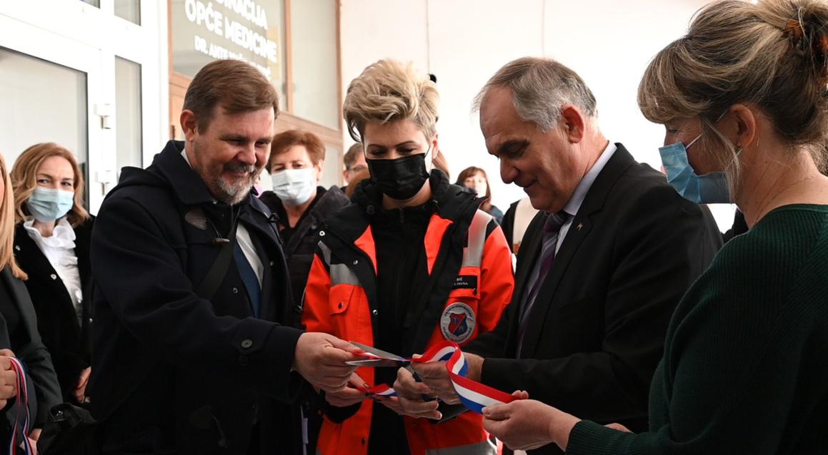 Župan Boban otvorio obnovljenu ispostavu hitne pomoći u Imotskom