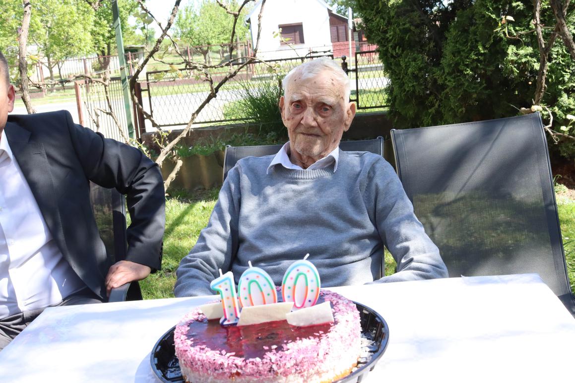 Gradonačelnik Kašuba čestitao 100. rođendan gospodinu Filipu Tutiću