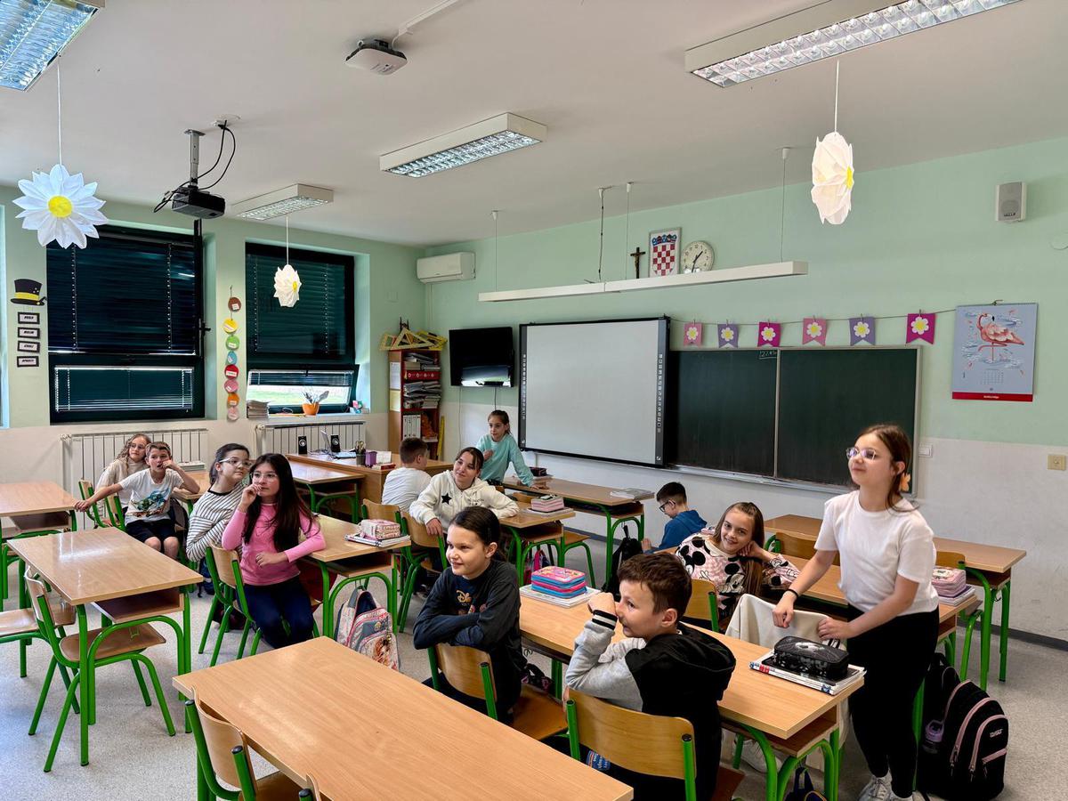 storyeditor/2025-04-25/IMG-20250424-WA0010.jpg Učiteljica Dunja Golek rekla je da ih nije bilo teško motivirati da sudjeluju u izazovu u kojem su kao nagradu dobili jednodnevni izlet na Papuk