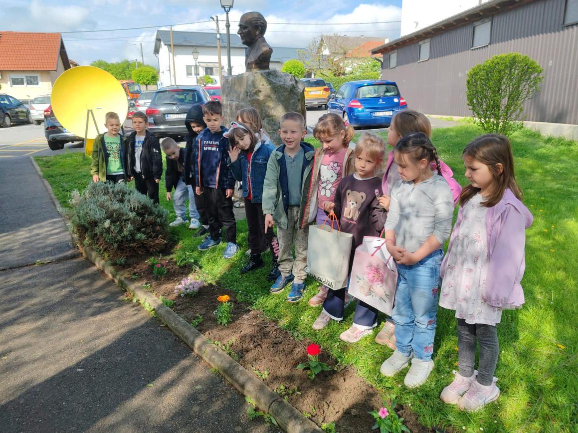 Vrtićanci sadili cvijeće i učili o važnosti brige za prirodu
