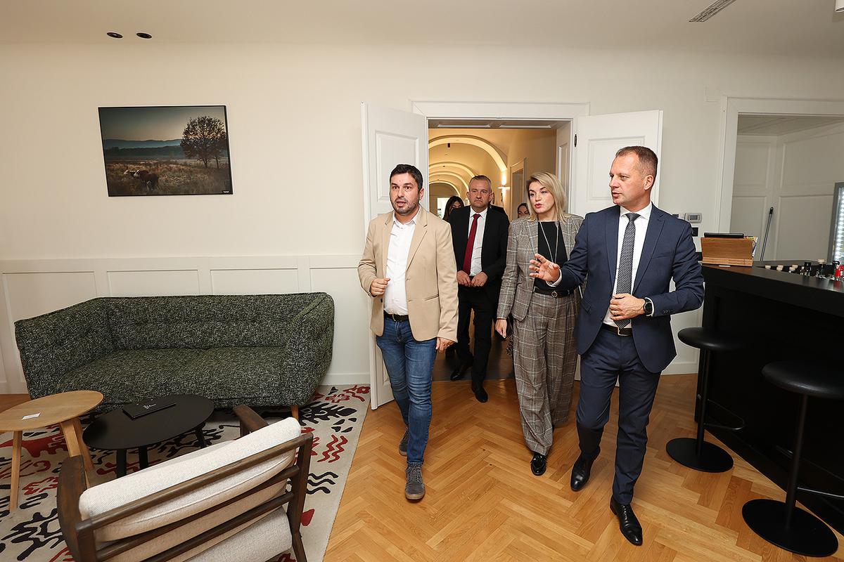 U revitalizaciju prirodne i kulturne baštine od 2013. je uloženo više od 70 milijuna eura, podsjetio je župan Igor Andrović